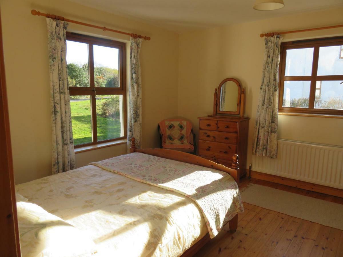 Letterfrack Farm Cottage In Village On A Farm Beside Connemara National Park المظهر الخارجي الصورة